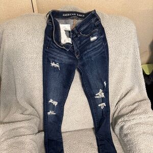 American Eagle Skinny Jeans size 2-Long distressed